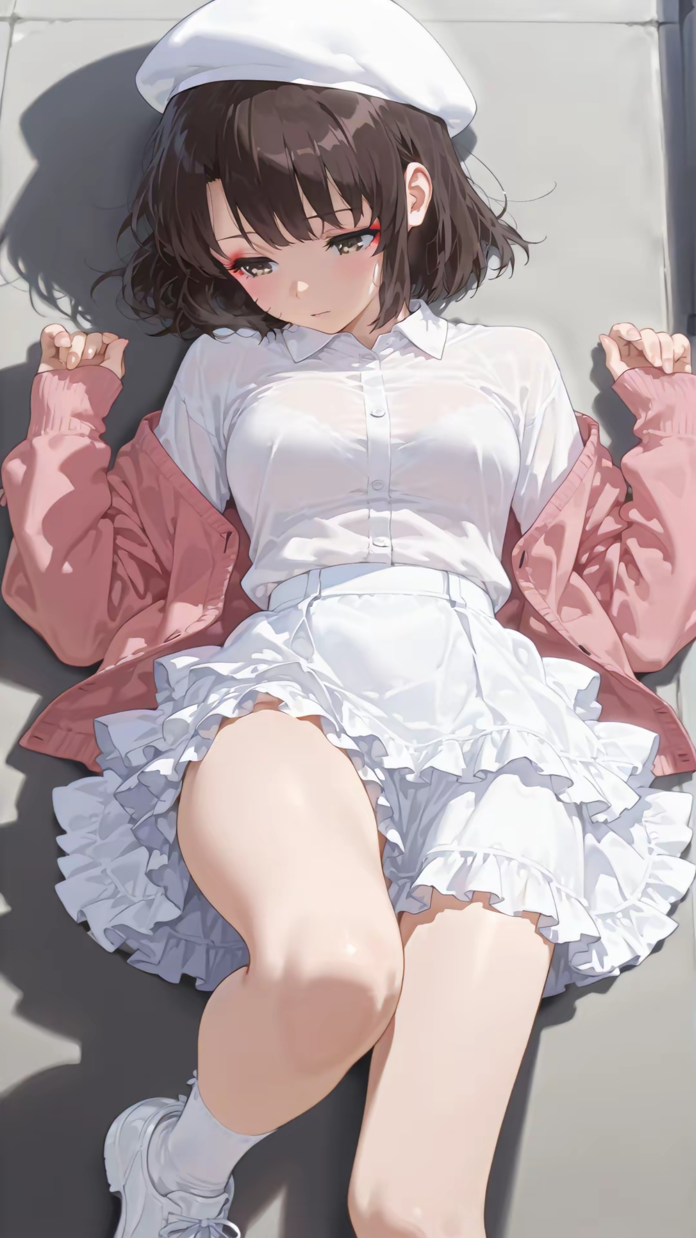 衣柜里的女学生