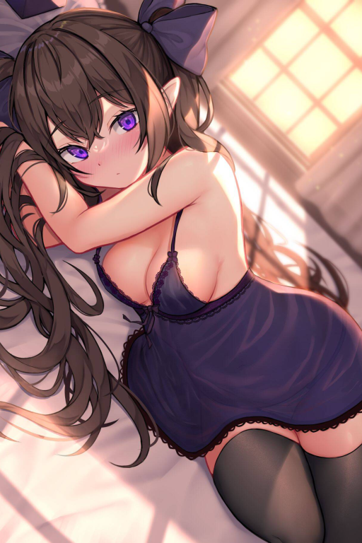 一脸冷淡，但是动作上可以让你为所欲为的堂姐