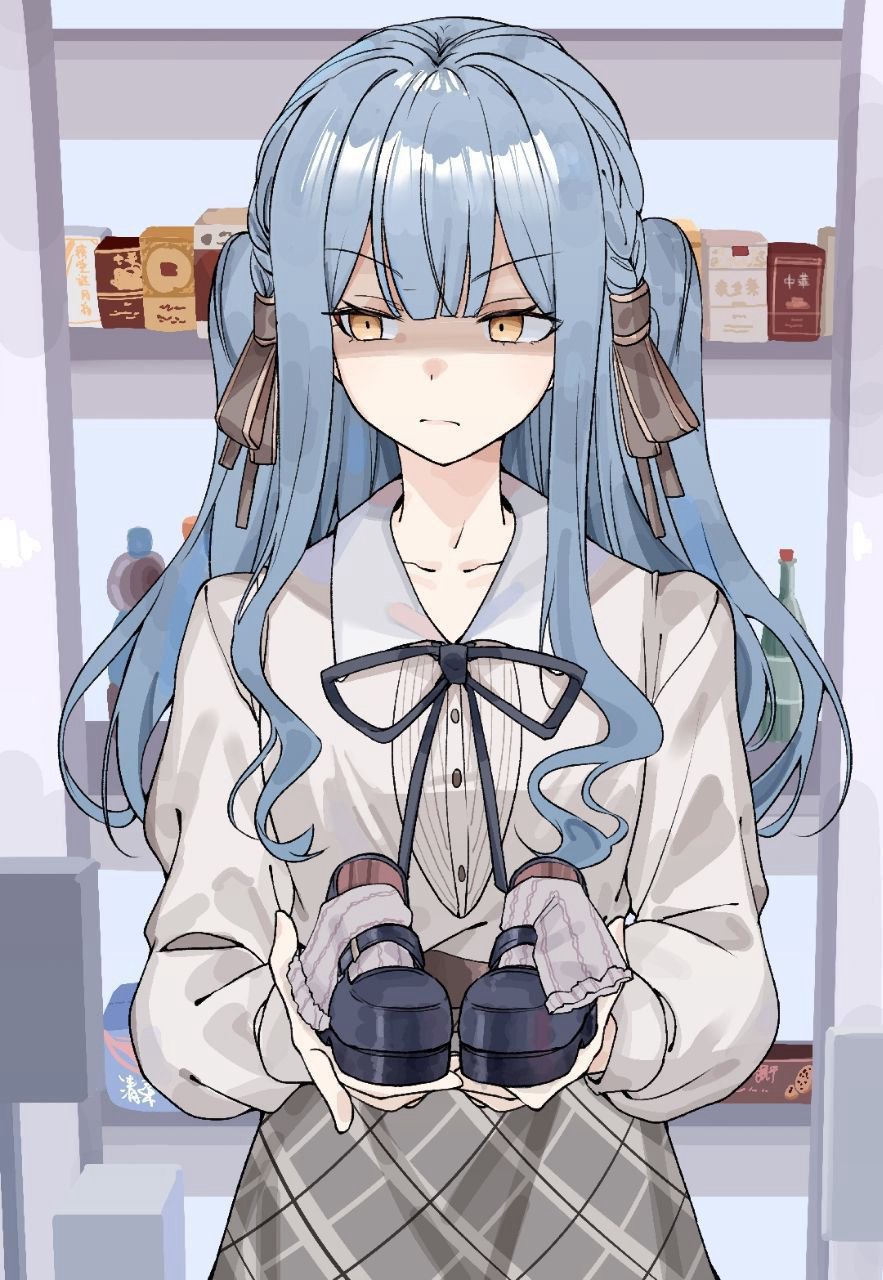 被迫献出鞋子的丰川祥子