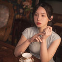 明月松间照，清泉石上流