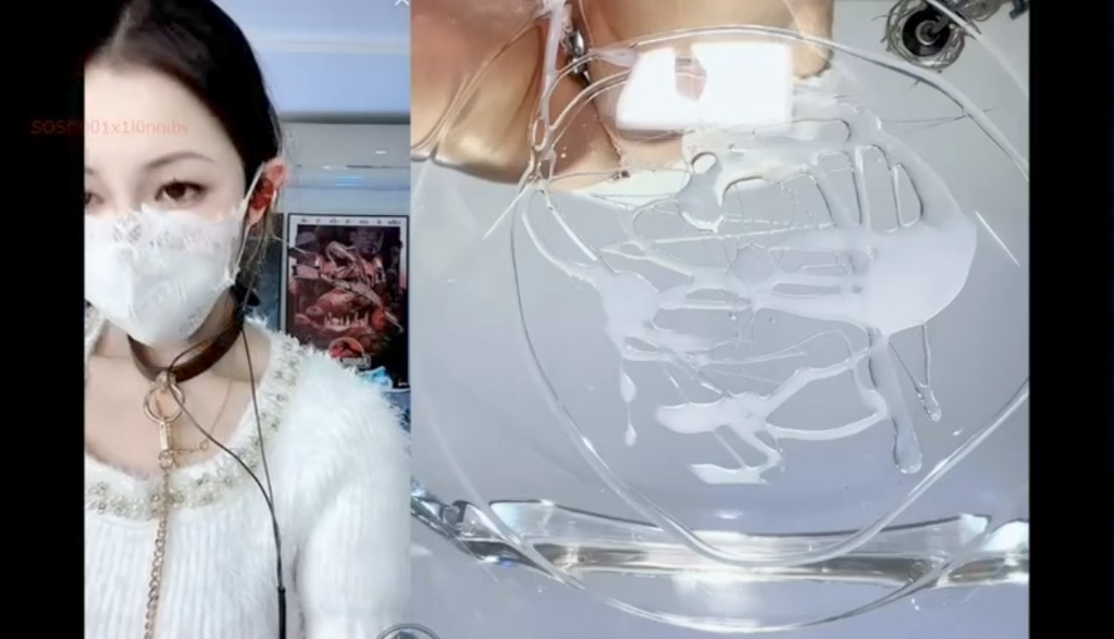 另一面的直播视角